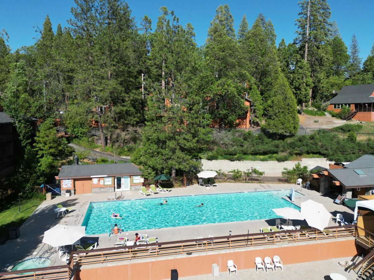 The Pines Resort & Conference Center Bass Lake Exterior foto